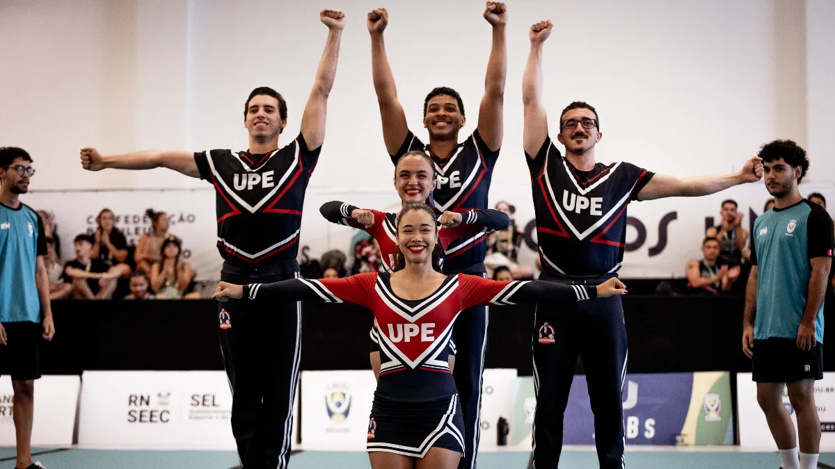 Atletas universitários disputam o título no cheerleading do JUBs Goiás 2026